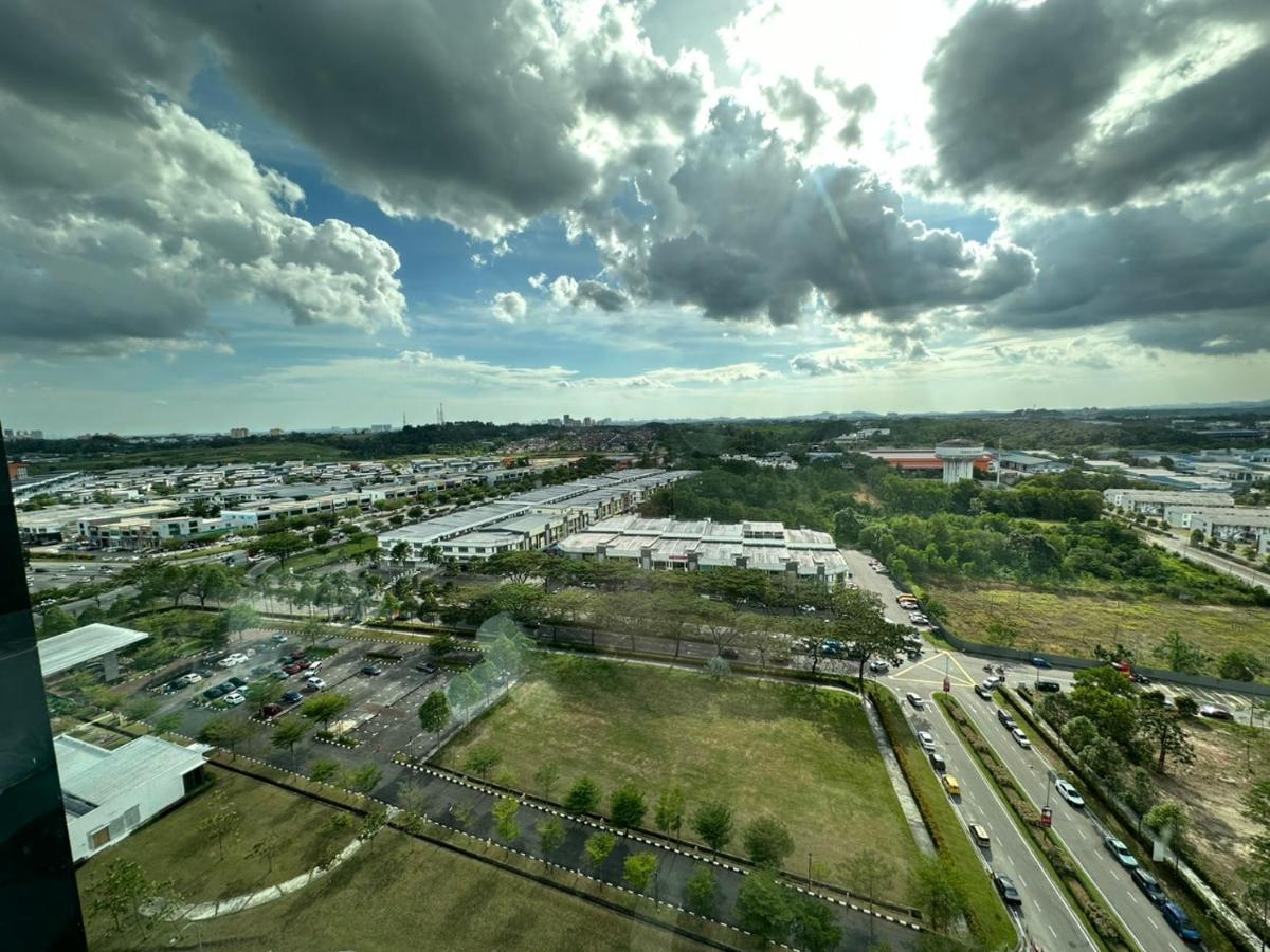 Pangsapuri 2bedroom 6pax 5mins To Midvalley 10mins To Ciq Johor Bahru